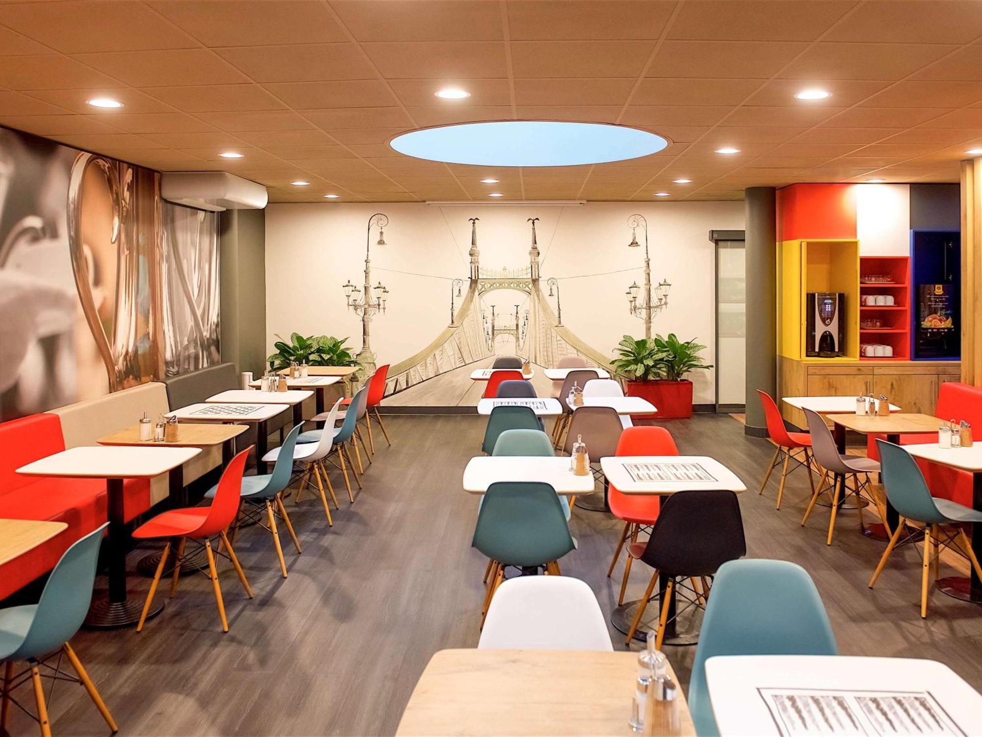 Ibis Budapest Centrum Exterior foto